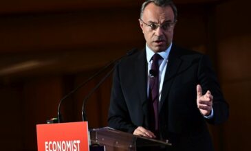Σταϊκούρας στον Economist: Η Ελλάδα τα κατάφερε και γύρισε σελίδα