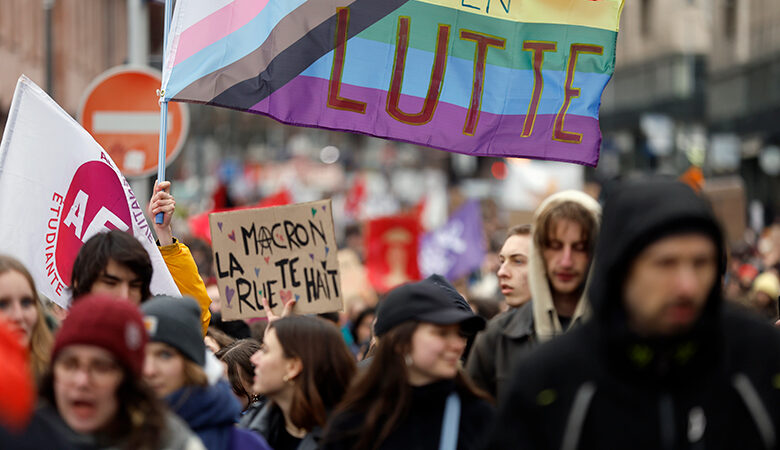 Γαλλία: Διαδήλωσε μισό εκατομμύριο κόσμος ενάντια στην αύξηση του ορίου ηλικίας συνταξιοδότησης