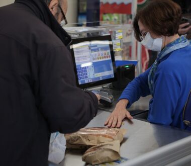 Market Pass: Ξεκίνησε η πληρωμή της δόσης του Ιουνίου – Οι δικαιούχοι που θα δουν χρήματα στους λογαριασμούς τους