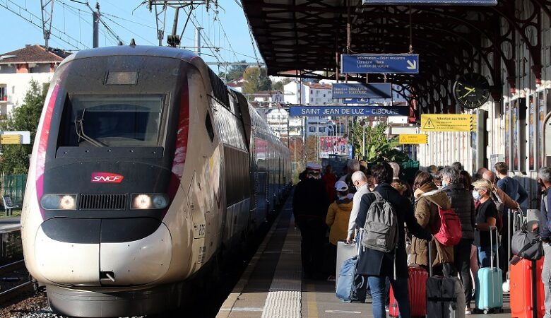 Γαλλία: Συνελήφθη άνδρας που απείλησε με επίθεση σε τρένο υψηλής ταχύτητας