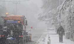 Σε κατάσταση ετοιμότητας για ενδεχόμενο χιονιά θέτει τις εταιρείες μηχανημάτων έργου ο Κικίλιας