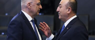 Συγχαρητήριο τηλεφώνημα Δένδια σε Τσαβούσογλου για επανεκλογή Ερντογάν