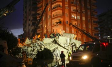 Φονικός σεισμός σε Τουρκία-Συρία: Δύο κοριτσάκια και έναν 50χρονο ανέσυραν ζωντανούς οι Έλληνες διασώστες