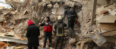 Φονικός σεισμός σε Τουρκία και Συρία: Ύμνοι για τους Έλληνες διασώστες: «Αυτό σημαίνει ανθρωπιά»