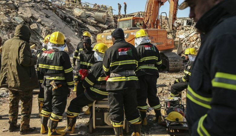 Νέο θαύμα στην Τουρκία: 13χρονος ανασύρθηκε ζωντανός από τα συντρίμμια 182 ώρες μετά τον σεισμό