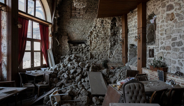 Φονικός σεισμός στην Τουρκία: Τους 43.556 έφτασαν οι νεκροί – Έχουν καταγραφεί 7.930 μετασεισμοί