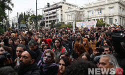 Σε αναμονή οι καλλιτέχνες μετά τη συνάντηση στο Μέγαρο Μαξίμου