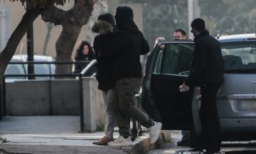 Κολωνός: Δυο κατηγορούμενοι προφυλακίστηκαν για την υπόθεση της 12χρονης – Σε συμπληρωματική απολογία καλείται ο Μίχος