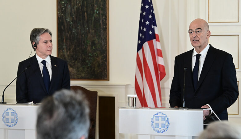 Μπλίνκεν – Δένδιας: Η συνεργασία Ελλάδας – ΗΠΑ δεν υπήρξε ποτέ πιο στενή