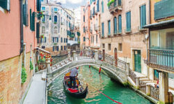 Η UNESCO δεν συμπεριλαμβάνει τη Βενετία στον κατάλογο Μνημείων Παγκόσμιας Κληρονομιάς που διατρέχουν κίνδυνο