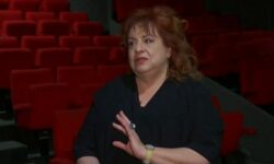 Ελένη Κοκκίδου: «Η περίπτωση Βανδή – Μπισμπίκη θυμίζει αυτή του Ανδρέα Παπανδρέου με τη Δήμητρα Λιάνη»