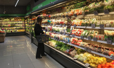 Στο 2,5% τον Ιούλιο ο πληθωρισμός – Μεγάλες ανατιμήσεις σε φρούτα, λαχανικά και φαρμακευτικά προϊόντα