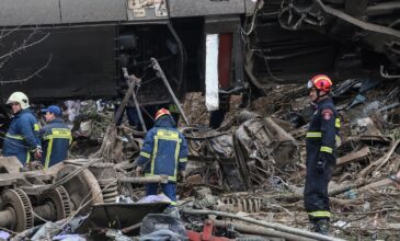 Σύγκρουση τρένων στα Τέμπη: Τι υποστηρίζει ο σταθμάρχης – Πληροφορίες για πολλούς αγνοούμενους