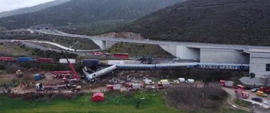 Τέμπη: Ελεύθερος με περιοριστικούς όρους ο συμβασιούχος σταθμάρχης