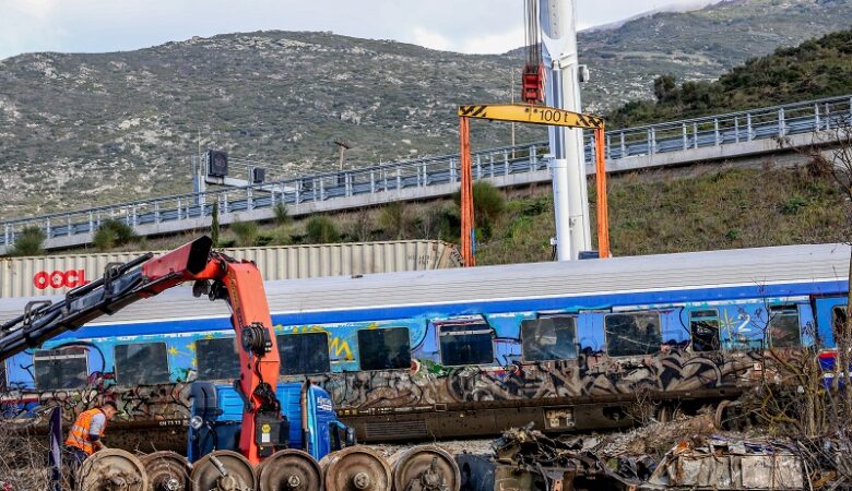 Αποκαλύψεις για την τραγωδία στα Τέμπη: Τα τηλεγραφήματα δείχνουν ότι μία αλληλουχία λαθών οδήγησε στη φονική σύγκρουση των τρένων