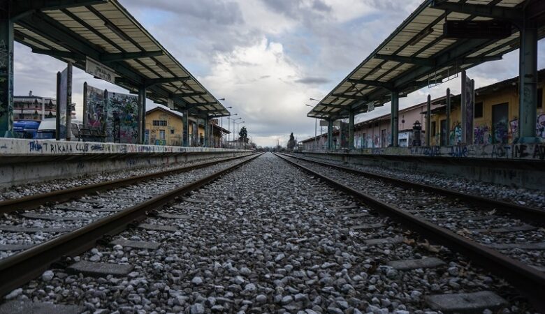 Ακινητοποιημένα θα παραμείνουν τρένα και προαστιακός μέχρι την Τετάρτη 8 Μαρτίου