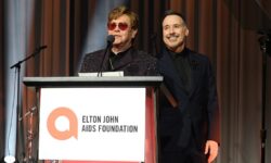 Έλτον Τζον: Το ετήσιο πάρτι του συγκέντρωσε 9 εκατ. δολάρια για την έρευνα για το ΑΙDS