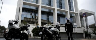 Επίθεση με μαχαίρι στο Εφετείο: Η ενέδρα και ο φόβος της ΕΛ.ΑΣ μετά το οπαδικό επεισόδιο