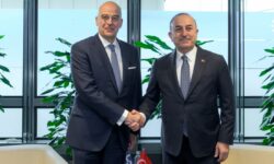 Το μήνυμα φιλίας Τσαβούσογλου και το «παράθυρο ευκαιρίας» από Δένδια – Η κίνηση – έκπληξη της Άγκυρας