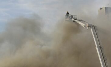 Νότια Αφρική: Πυρκαγιά σε παραγκούπολη του Κέιπ Τάουν
