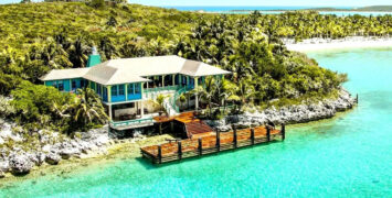 Airbnb: Το παραδεισένιο νησί όπου βρίσκεται το πιο ακριβό κατάλυμα που διαθέτει η πλατφόρμα