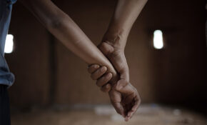 Προθεσμία για να απολογηθούν πήραν οι γονείς που κατηγορούνται για βιασμό και κακοποίηση των δύο παιδιών τους στην Κρήτη