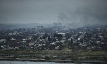 Ουκρανία: Ύστατη μάχη για την Μπαχμούτ – Οι ουκρανικές δυνάμεις ελέγχουν μόνο το ένα τρίτο της πόλης