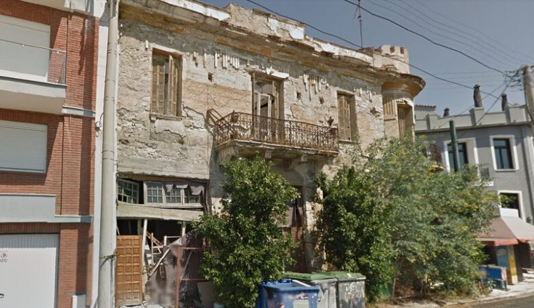 Ανήλικη βρήκε ανθρώπινο σκελετό σε εγκαταλελειμμένο κτίριο στον Πειραιά