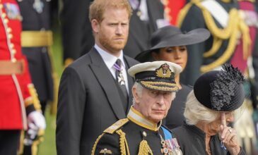 Βρετανία: Χωρίς την Μέγκαν και τα παιδιά του θα παραστεί στη στέψη του βασιλιά Καρόλου ο πρίγκιπας Χάρι