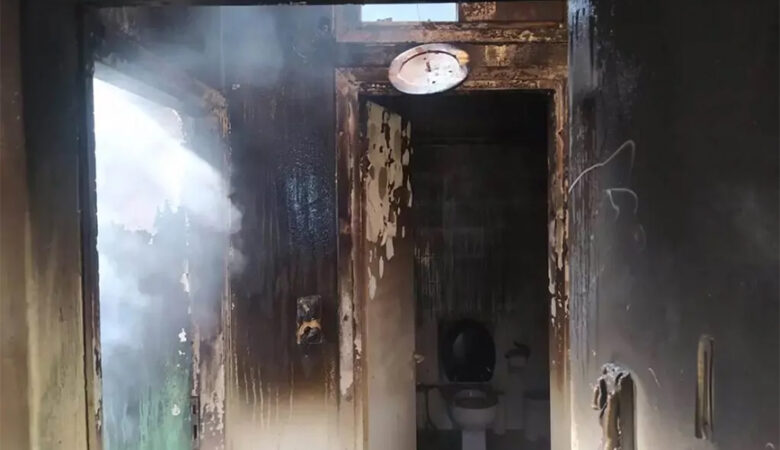 Φωτιά στο σπίτι του βουλευτή του ΣΥΡΙΖΑ Κώστα Μάρκου – Δείτε φωτογραφίες