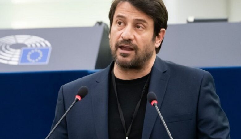Αλέξης Γεωργούλης: Για δύο ακόμη ενδεχόμενες περιπτώσεις κακοποίησης φέρεται να ελέγχεται ο ευρωβουλευτής