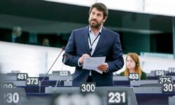 Αλέξης Γεωργούλης: Ποια είναι η γυναίκα που κατήγγειλε τον ευρωβουλευτή για κακοποίηση