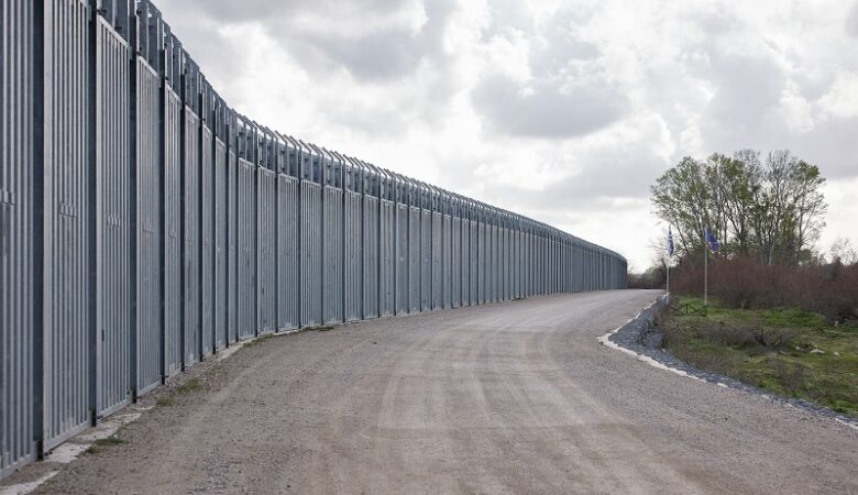 Γιάννης Οικονόμου: Προτεραιότητα της κυβέρνησης ο φράχτης στον Έβρο