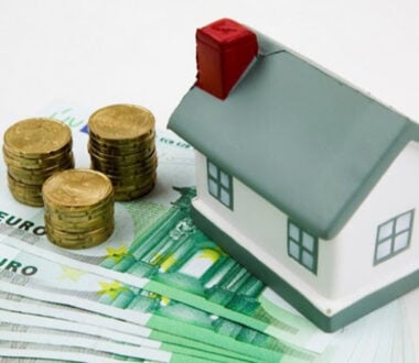 Καλά μαντάτα για τους δανειολήπτες: «Κλειδώνει» η μείωση των επιτοκίων τον Ιούνιο από την Ευρωπαϊκή Κεντρική Τράπεζα