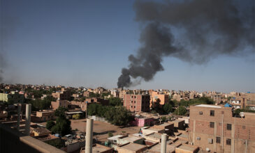 «Κόλαση» στο Σουδάν: Τι προβλέπει το σχέδιο «Κόσμος» για τον απεγκλωβισμό των Ελλήνων – Δεν σταματούν οι βομβαρδισμοί και οι μάχες