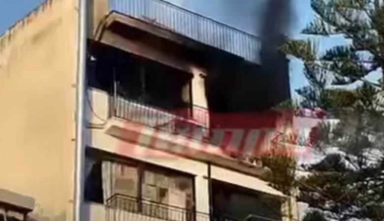 Μεγάλη φωτιά και εκρήξεις σε διαμέρισμα στην Πάτρα