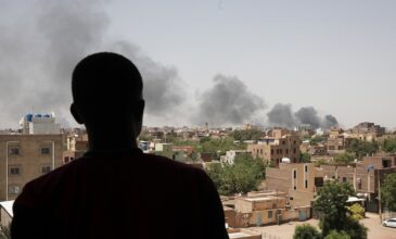 Σουδάν: Οι ΗΠΑ απομάκρυναν όλο το προσωπικό από την πρεσβεία τους στο Χαρτούμ