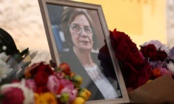 Μυρσίνη Ζορμπά: Αυτή την ώρα η πολιτική κηδεία της πρώην υπουργού Πολιτισμού