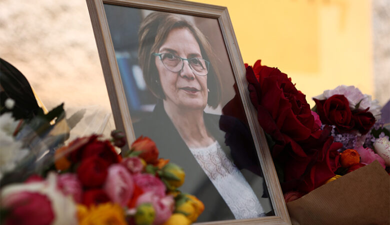 Μυρσίνη Ζορμπά: Αυτή την ώρα η πολιτική κηδεία της πρώην υπουργού Πολιτισμού