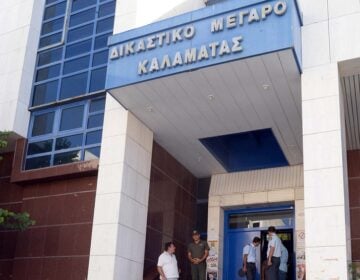 Ελεύθερος με περιοριστικούς όρους ο 50χρονος που κατηγορείται για ασέλγεια εις βάρος της ανήλικης κόρης του στη Μεσσήνη