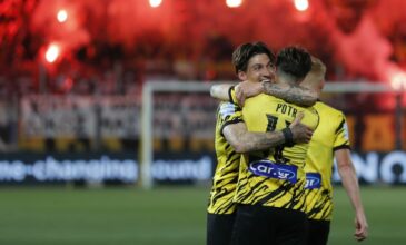 Super League: Με… «τεσσάρα» επί του ΠΑΟΚ στον «τελικό» με Παναθηναϊκό η ΑΕΚ