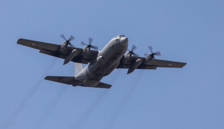 Απογειώθηκε το ελληνικό C-130 που θα μεταφέρει ανθρωπιστική βοήθεια για τη Γάζα