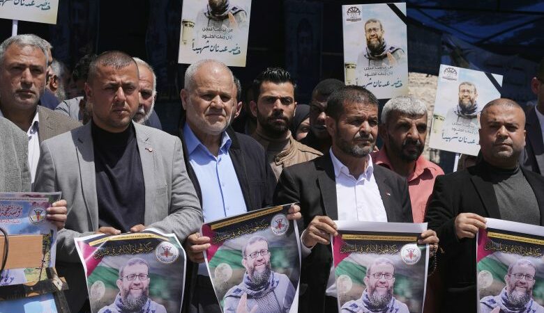 Μεσανατολικό: Παλαιστινιακές οργανώσεις ανέλαβαν την ευθύνη για τη ρίψη ρουκετών στο Ισραήλ μετά το θάνατο του Χαντέρ Αντνάν