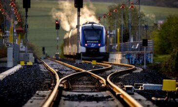 Γερμανία: Δυο νεκροί και αρκετοί τραυματίες σε σιδηροδρομικό δυστύχημα