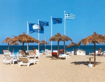Οι παραλίες που πήραν «Γαλάζια Σημαία» το 2024 – Δεύτερη ανάμεσα σε 52 χώρες στον κόσμο η Ελλάδα