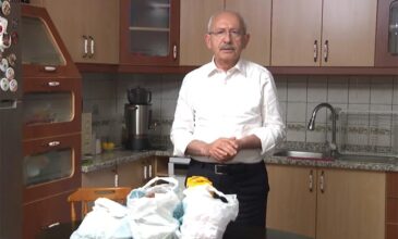 Τουρκία – Εκλογές: Ο Κεμάλ Κιλιτσντάρογλου από τη κουζίνα του μιλά για τις αυξήσεις – «Θα σας δείξω τις τιμές»