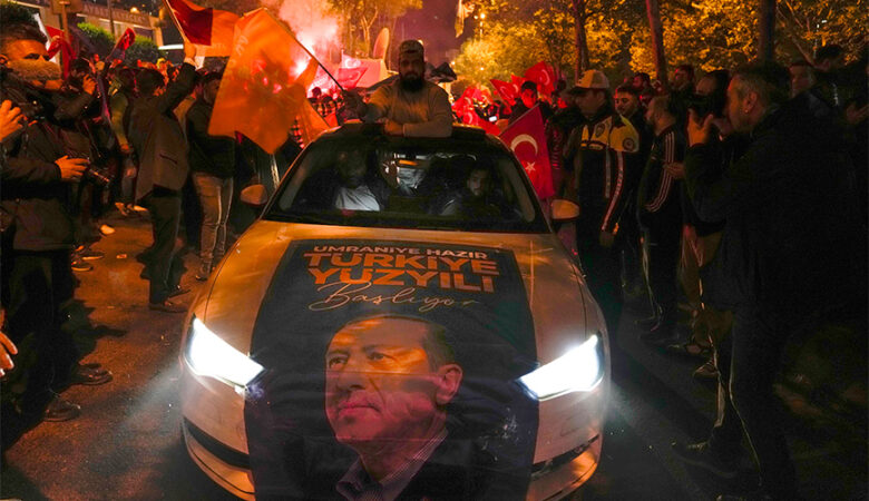 Εκλογές στην Τουρκία: «Πολύ σκληρός για να πεθάνει» ο Ερντογάν – Πώς διαψεύστηκαν οι δημοσκοπήσεις
