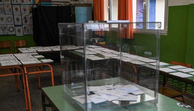 Εκλογές 2023: Καθυστερήσεις σε τρία εκλογικά τμήματα της Αιτωλοακαρνανίας – Γιατί άργησαν οι δικαστικοί αντιπρόσωποι