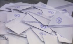 Εκλογές 2023: Ψήφισαν τρεις στους τέσσερις απόδημους Έλληνες στη Μεγάλη Βρετανία
