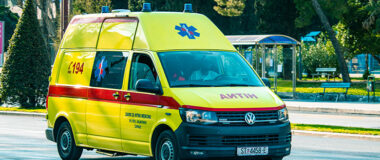 Σοκ στο Πέραμα: Μαθήτρια Γυμνασίου έπεσε από τον 3ο όροφο του σχολείου της